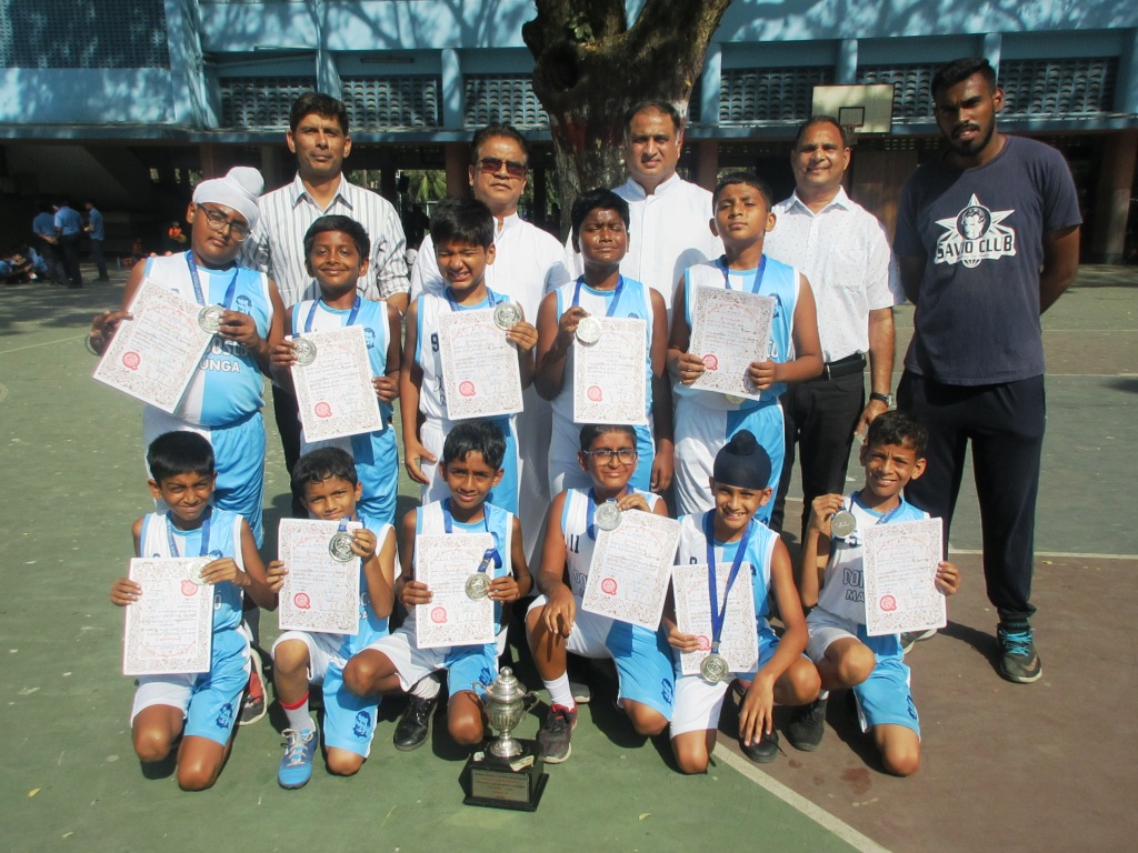 u-11-MSSA-basketball-runners-up-low